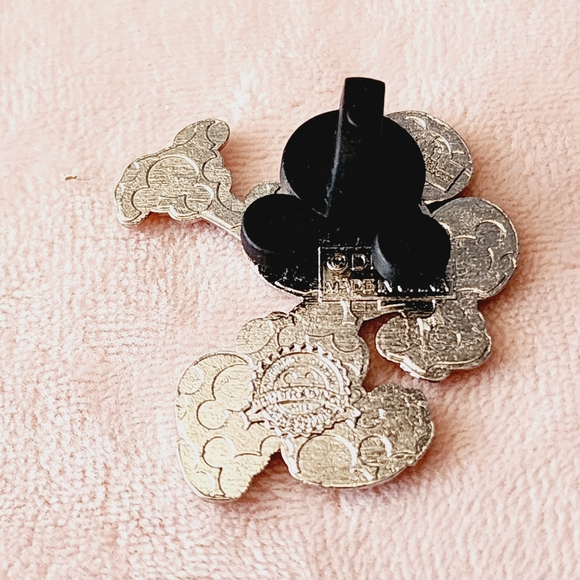 Mickey Shorts Booster Disney Pin - Picture 2 of 2